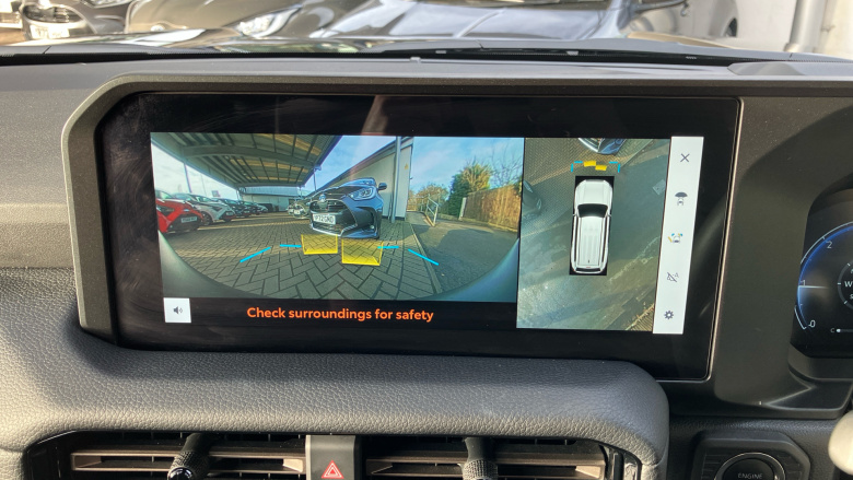 Toyota Land Cruiser 2.8 D-4D 204 Invincible 5dr Auto [7 Seat] Diesel Station Wagon